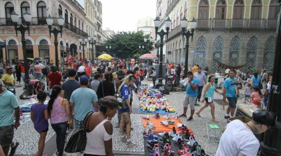 [Recorde de emprego informal reduz produtividade no Brasil]