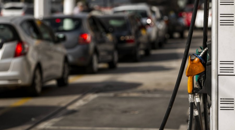 [Petrobras comunica aumento o preço da gasolina]