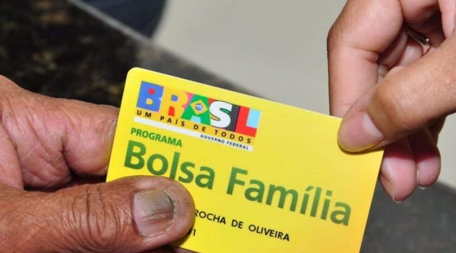 [Após boato, porta-voz da Presidência garante pagamento do 13º do Bolsa Família]