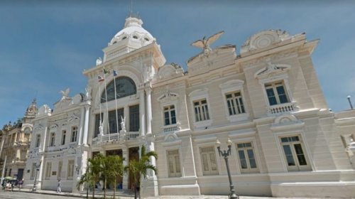 [Governo baiano aceita proposta do Vila Galé para transformar Palácio Rio Branco em hotel]