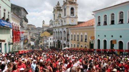 [Saiba como curtir o sagrado e o profano no dia de Santa Bárbara]