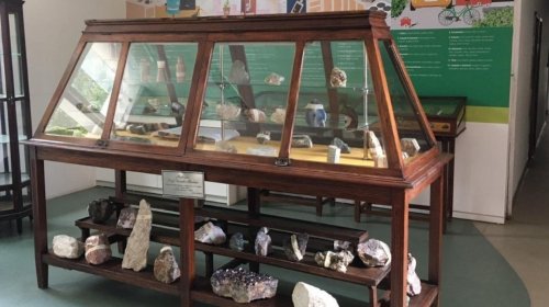 [UFBA inaugura Museu de Geociências]