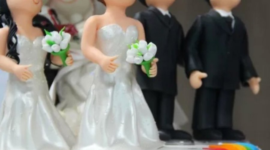 [IBGE: casamento entre pessoas do mesmo sexo cresce mais de 60% em 2018]