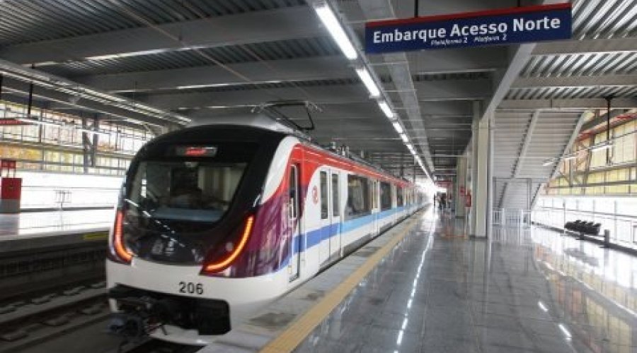 [Rui Costa assina ordem de serviço para início das obras de novo trecho do metrô]