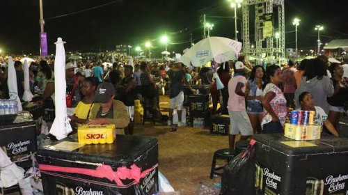 [Começa credenciamento para ambulantes nas festas populares de Salvador; confira as datas]
