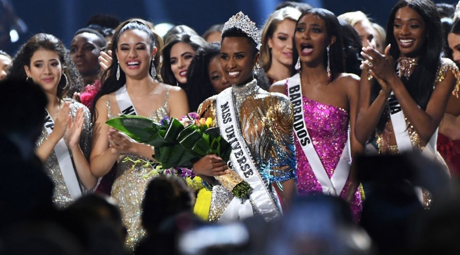 [“É uma honra absoluta representar, como negra e africana, a inclusão e a diversidade”, diz Miss Universo 2019]