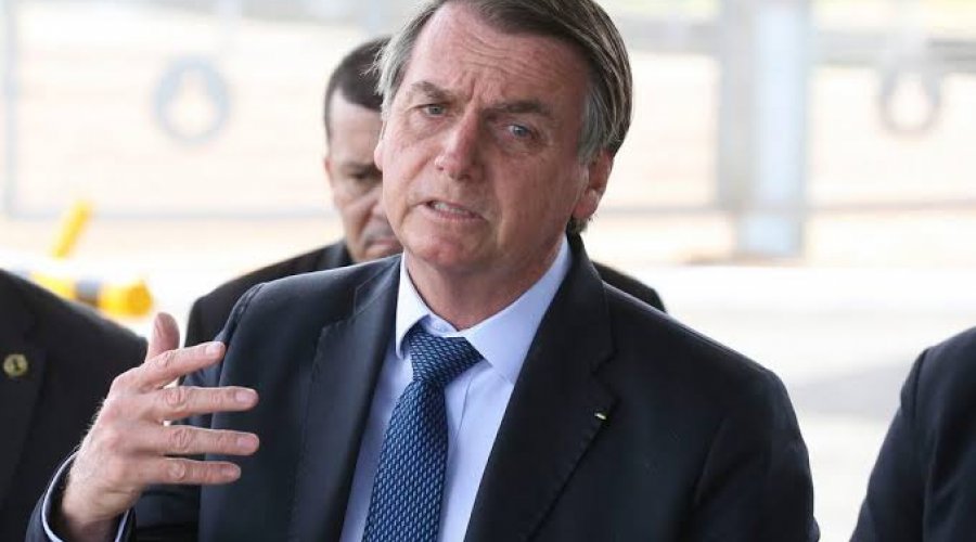 [Bolsonaro defende indulto natalino para policiais]