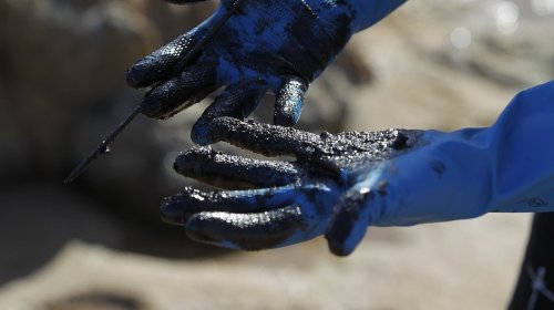 [Bahia: 24,4 mil pescadores vão receber R$ 1,9 mil por conta de manchas de óleo]