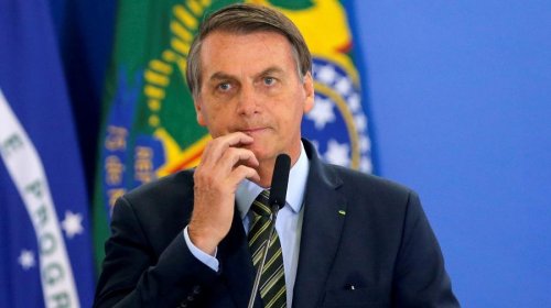 [Bolsonaro diz que preço dos combustíveis está alto para o consumidor]