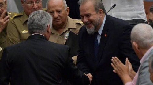 [Depois de mais de 40 anos, Cuba nomeia seu primeiro-ministro]