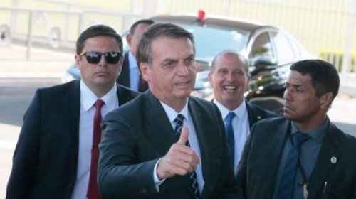 [Bolsonaro pede que Congresso amplie posse e porte de armas]