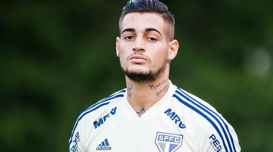 [Ceará desiste de contratar goleiro Jean após protesto de torcedores]