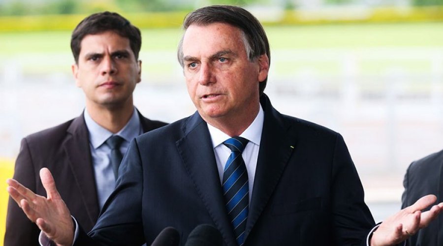 [Se pudesse, Bolsonaro diz que privatizaria os Correios hoje]