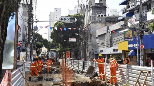 [Interdição na Avenida Sete altera trânsito na região nesta quarta-feira]