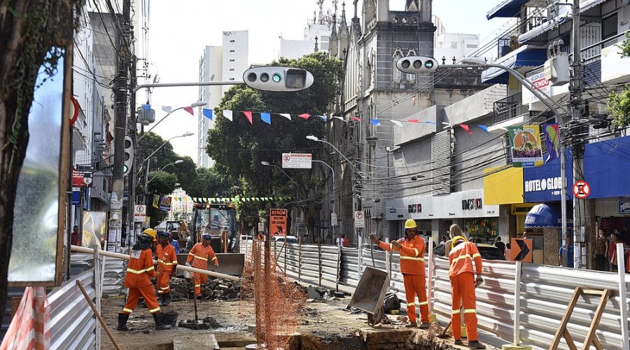 [Interdição na Avenida Sete altera trânsito na região nesta quarta-feira]