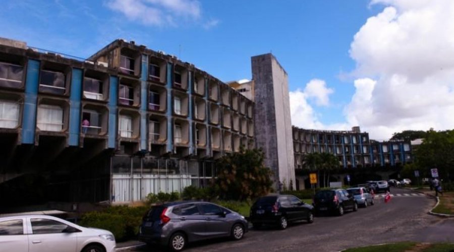 [Incêndio atinge prédio da Saeb no Centro Administrativo]