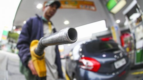 [Petrobras reduz preço da gasolina e diesel nas refinarias]