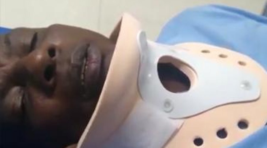 [Em vídeo, Zé Carlos, ex-jogador do Bahia, tranquiliza fãs após acidente]