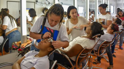 [Prefeitura promoverá qualificação profissional para mulheres na área de beleza]