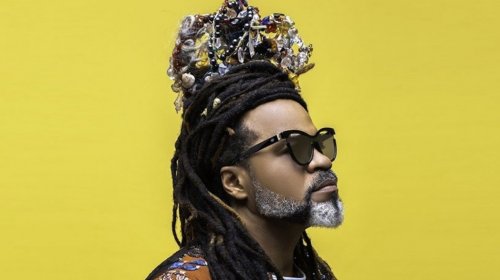 [Após anunciar 'aposentadoria', Carlinhos Brown retorna ao Carnaval de Salvador]