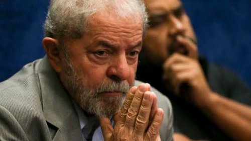 [Justiça rejeita denúncia contra Lula por invasão em tríplex no Guarujá]