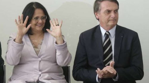 [Bolsonaro diz que não vai reforçar orçamento de combate à violência contra a mulher]