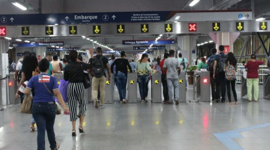 [Metrô passa a funcionar a partir de 4h da manhã durante o Carnaval]