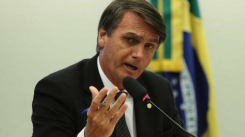 [Bolsonaro culpa surto de coronavírus por alta de dólar]