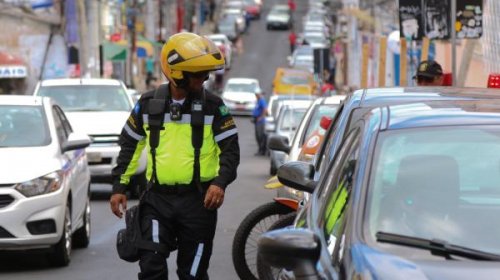 [Tráfego de veículos é alterado para eventos no final de semana]