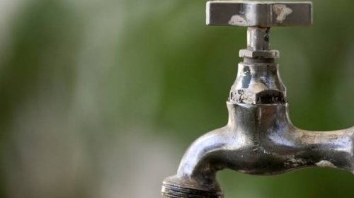 [Em meio a crise Embasa anuncia redução no fornecimento de água em Salvador]