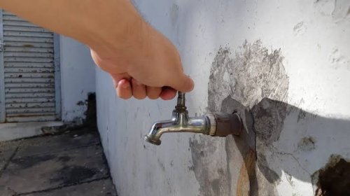 [Bairros de Salvador ainda estão sem água há mais de quatro dias]