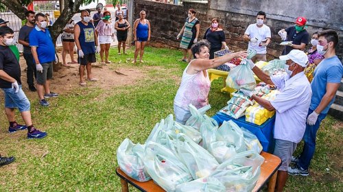 [MST doa 12 toneladas de arroz orgânico para combate à fome em meio à pandemia no RS]