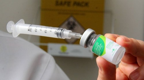 [Campanha de Vacinação é suspensa em Salvador após estoque quase zerar]
