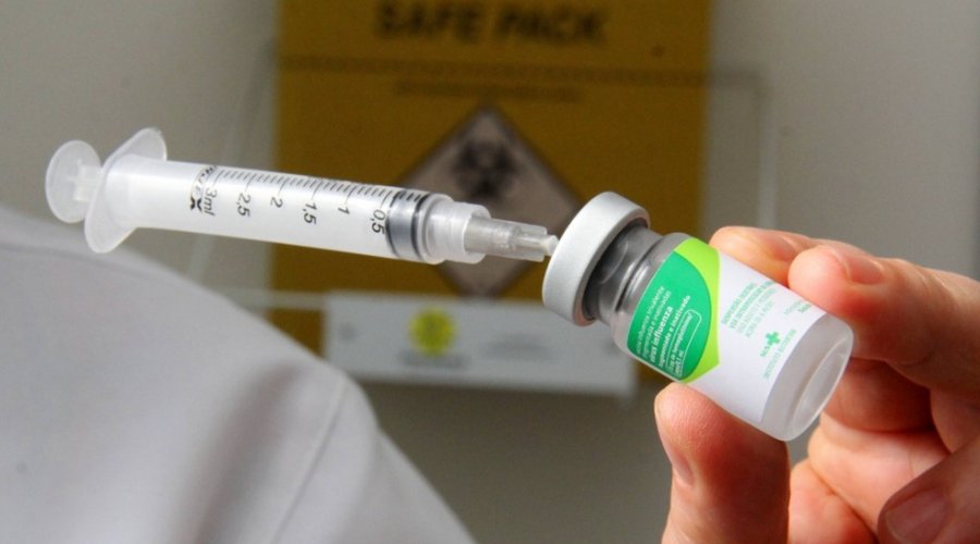 [Campanha de Vacinação é suspensa em Salvador após estoque quase zerar]