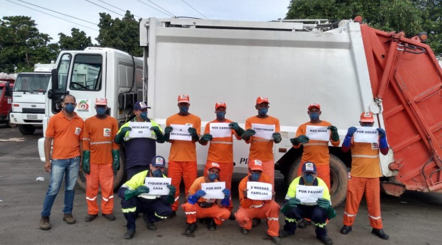 [Trabalhadores de limpeza urbana reforçam higienização no bairro do Jardim Cruzeiro ]