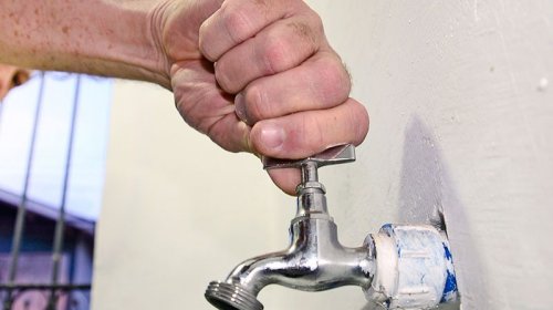 [Prepare o balde: abastecimento de água em 14 localidades da Cidade Baixa é interrompido]