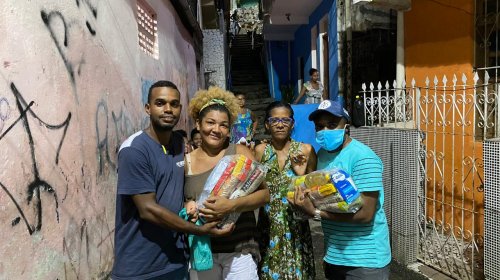 [Movimento Solidário: moradores do bairro da Paz foram contemplados com cestas básicas]