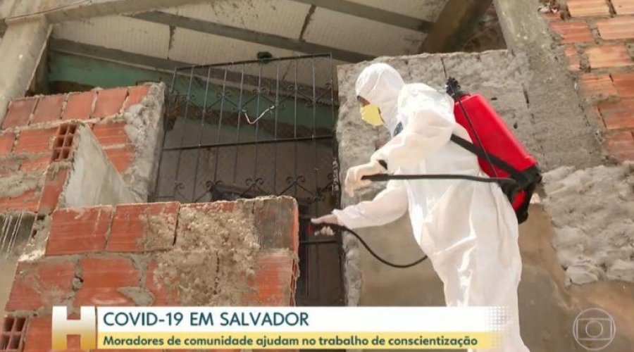 [Ação de limpeza contra o coronavírus nas ruas do Nordeste de Amaralina ganha destaque no “Jornal Hoje”]