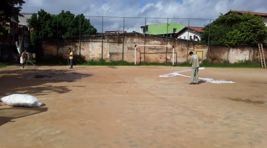 [Conder inicia implantação da tela de proteção no Campo do Marisco, Vila Ruy Barbosa]