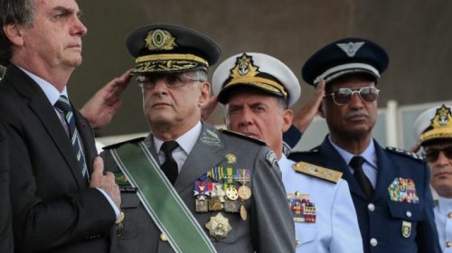 [Generais desmentem Bolsonaro e dizem que Exército não apoiará golpe]