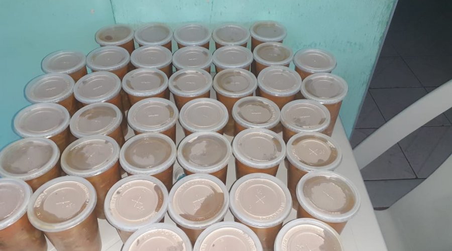 [Movimento Solidário distribui cestas básicas e sopas para moradores da região da Península Itapagipana]