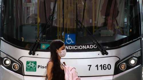 [Uso de máscaras em transportes intermunicipais torna-se obrigatório]