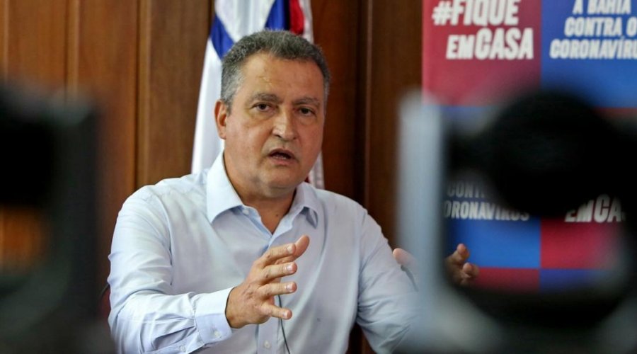 [Coronavírus: ‘Não sei dizer em que momento podemos voltar com segurança’, afirma Rui]