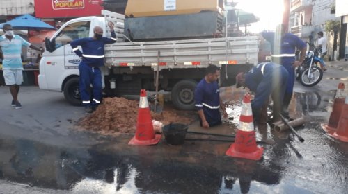 [Em menos de 24 horas, após denúncia, o vazamento foi solucionado no bairro.]
