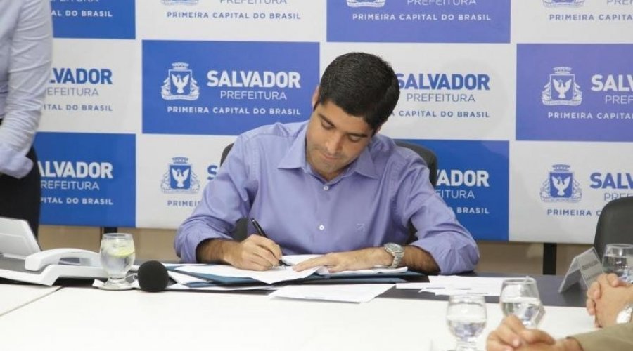 [ACM Neto sanciona segunda (25) auxílio de R$250 a acolhidos com coronavírus]