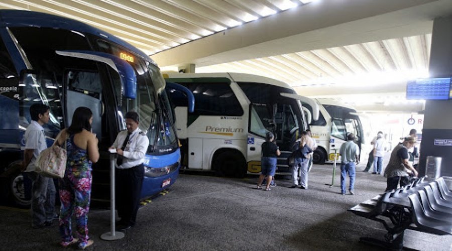 [Transporte intermunicipal é suspenso em mais 21 cidades baianas; total chega a 240]