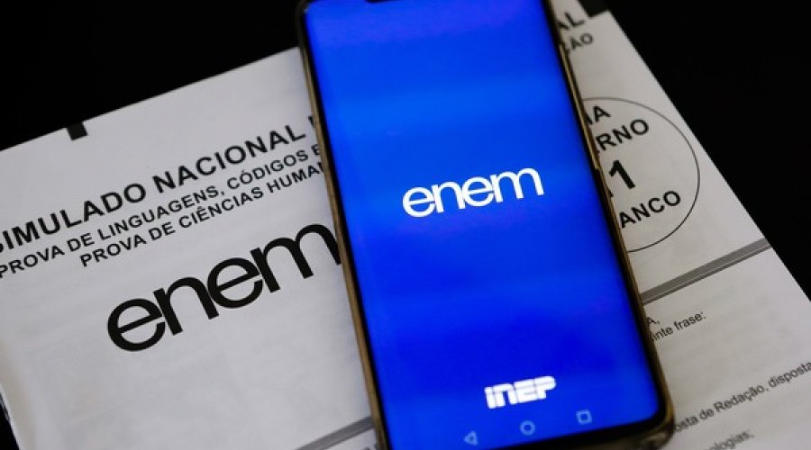 [Enem pode ser suspenso em 2021 devido à falta de recursos, declara MEC]