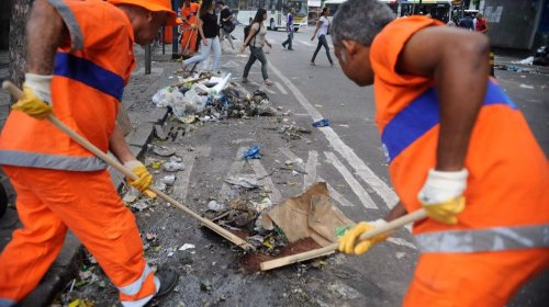 [Descarte irregular de lixo cortante continua causando acidentes em trabalhadores de limpeza ur...]