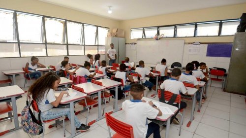 [ACM Neto sobre volta às aulas: ‘Desejo é que seja em agosto’]