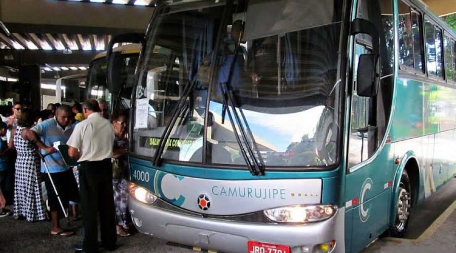 [Governo suspende transporte intermunicipal em dois municípios e libera em 14 cidades]
